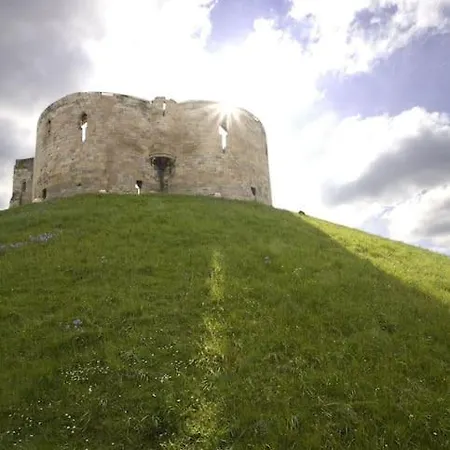 Lejlighed Aldwark View With Free Parking York