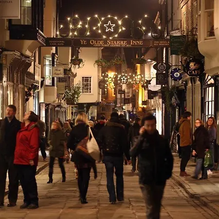 Aldwark View With Free Parking Lejlighed *