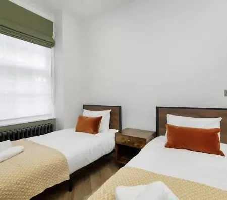 Aldwark View With Free Parking Apartment York