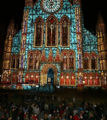 Aldwark View With Free Parking *